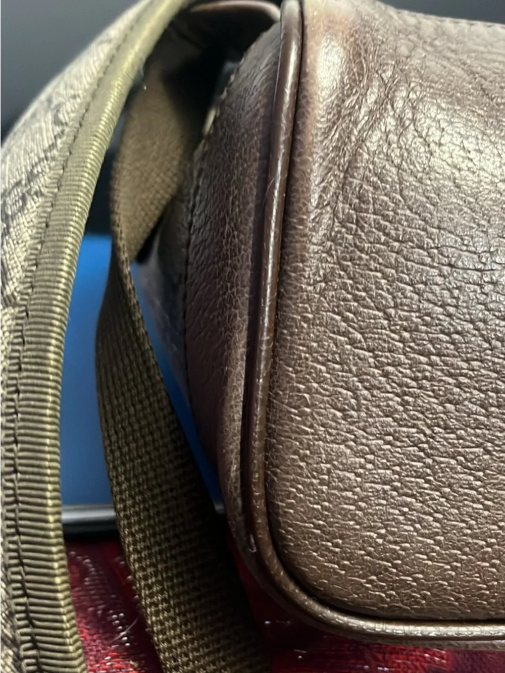 Gucci Beige GG Supreme Backpack with Green and Red Web